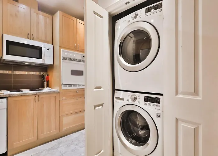 Stunning Full Apartments - Stocked Kitchens - Washer & Dryers - Workspace Provided - Fast Wifi - Located On The Famous St Denis Street - Near Metro Mont Royal